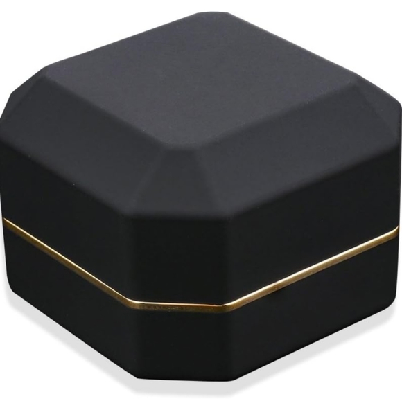 NWT:  LED LIGHT RING CASE - Picture 4 of 8